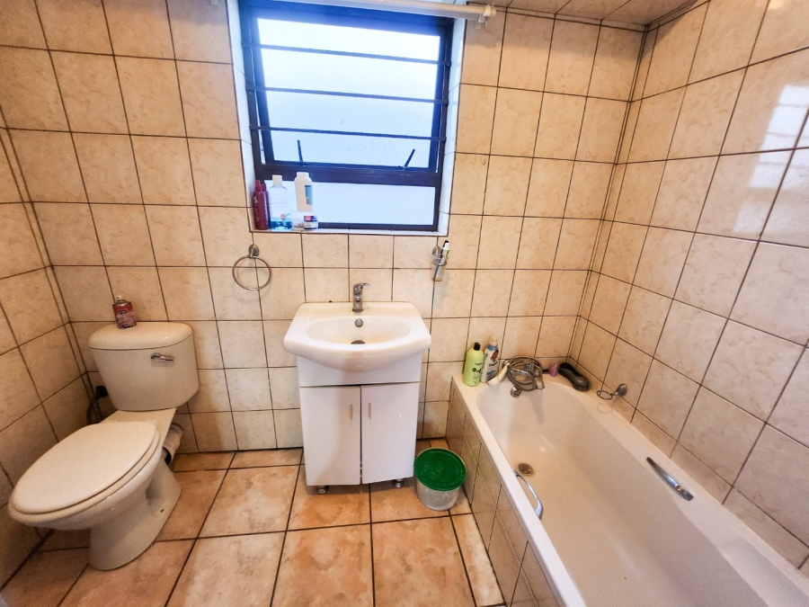 2 Bedroom Property for Sale in Flamwood North West